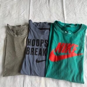 Nike short sleeve t-shirt bundle, size XL